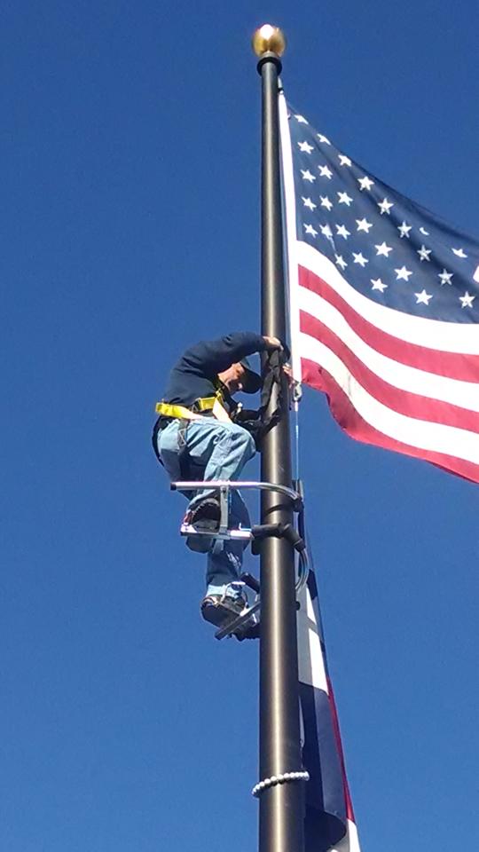 Flagpole Climber